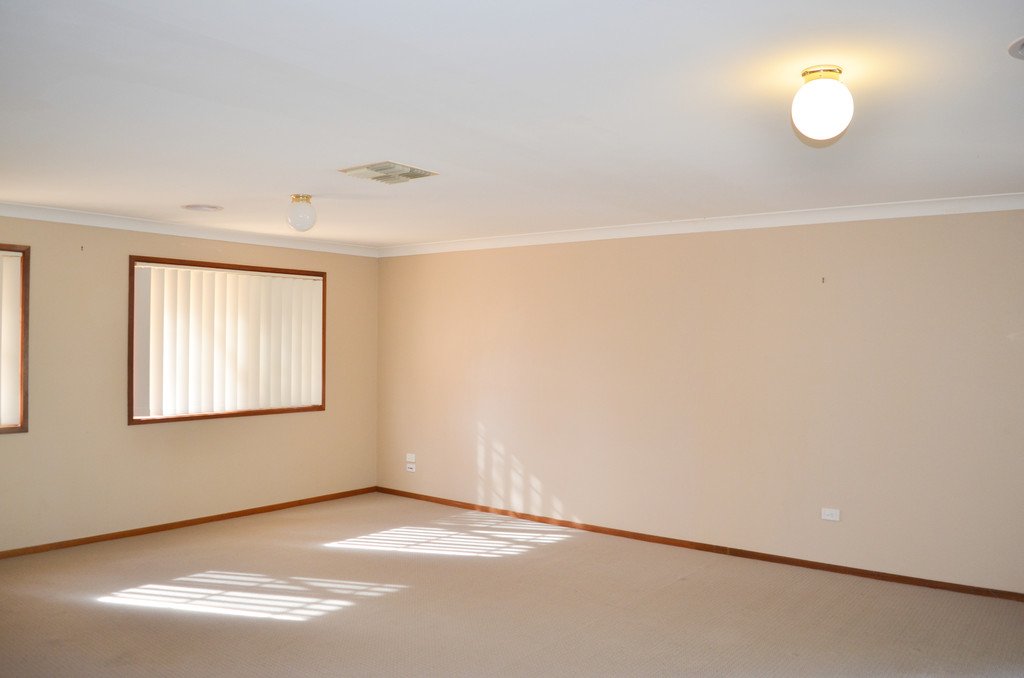 40 Girraween Mews GLENFIELD PARK 4