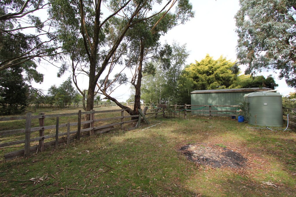 40 Grandmas Road STAFFORDSHIRE REEF 8