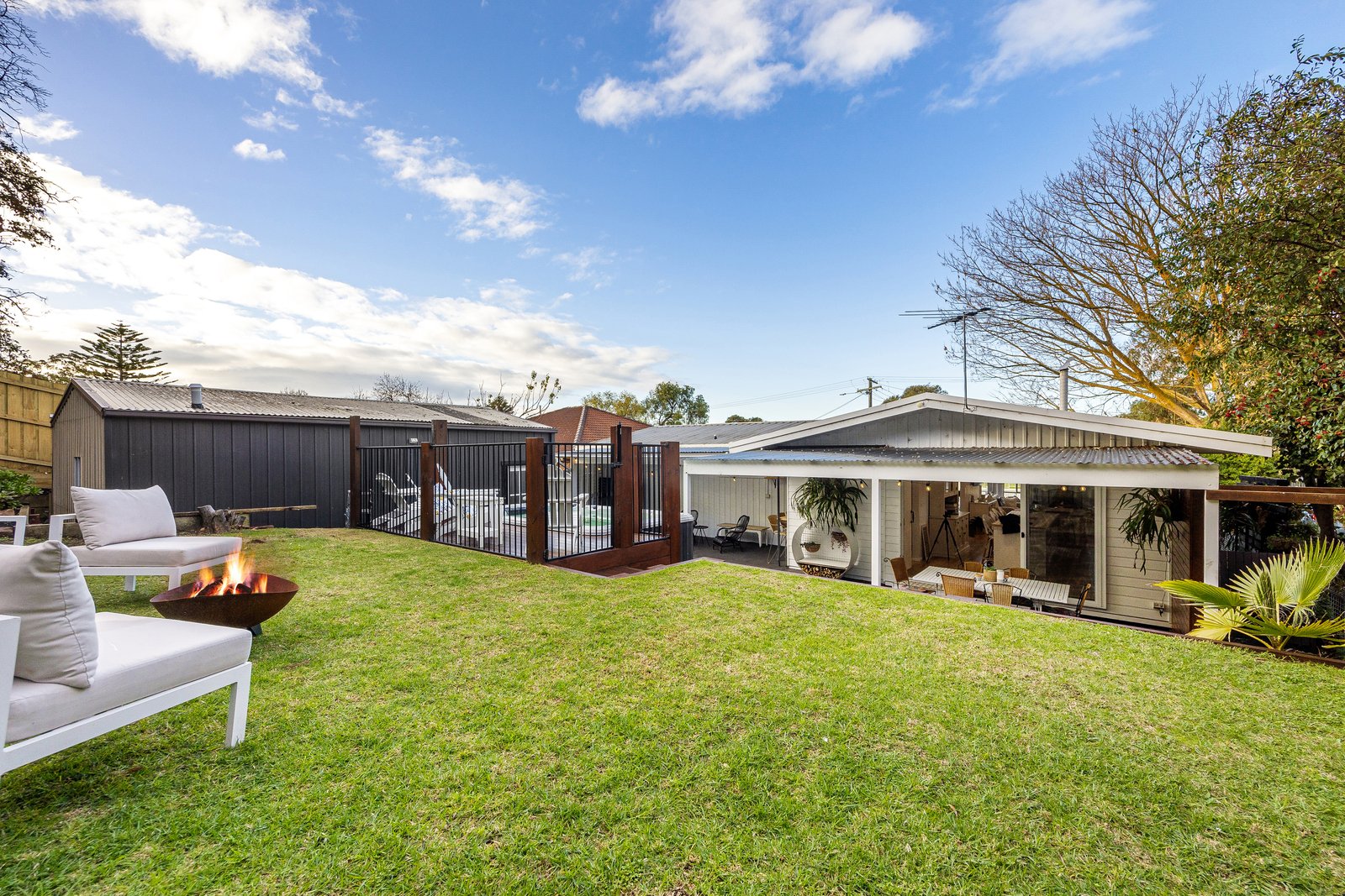 Real Estate and Property in 40 Grandview Avenue, Rye, VIC