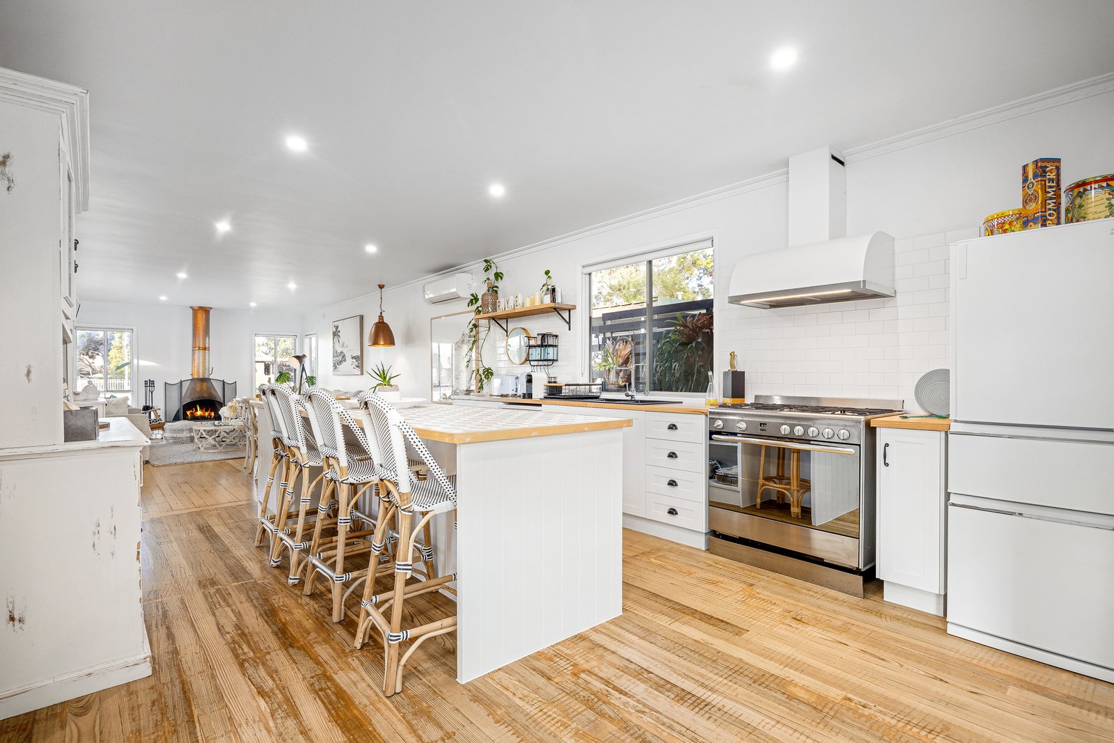 Real Estate and Property in 40 Grandview Avenue, Rye, VIC