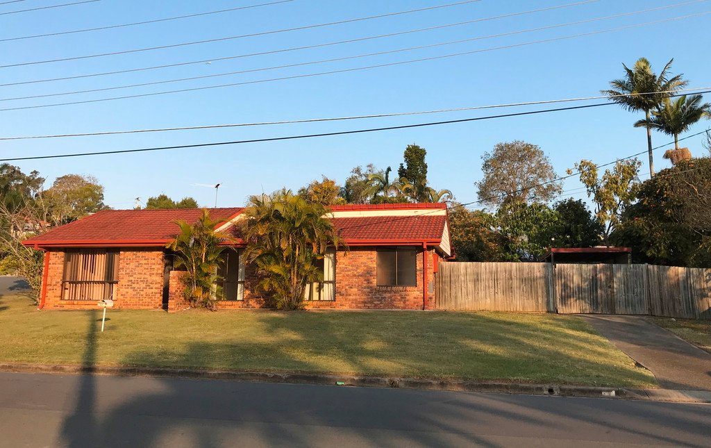 40 Hailsham Street ALEXANDRA HILLS 1