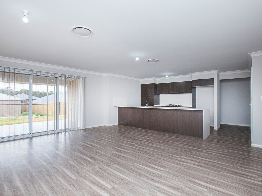 40 Harvest Boulevarde  CHISHOLM 2