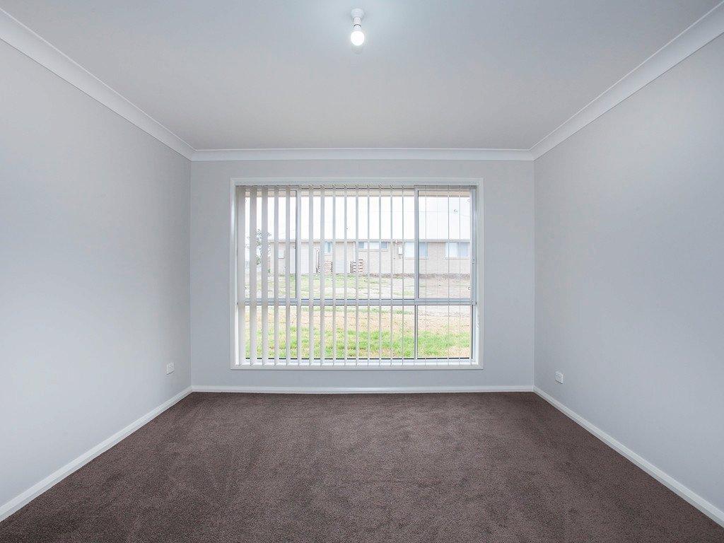 40 Harvest Boulevarde  CHISHOLM 12