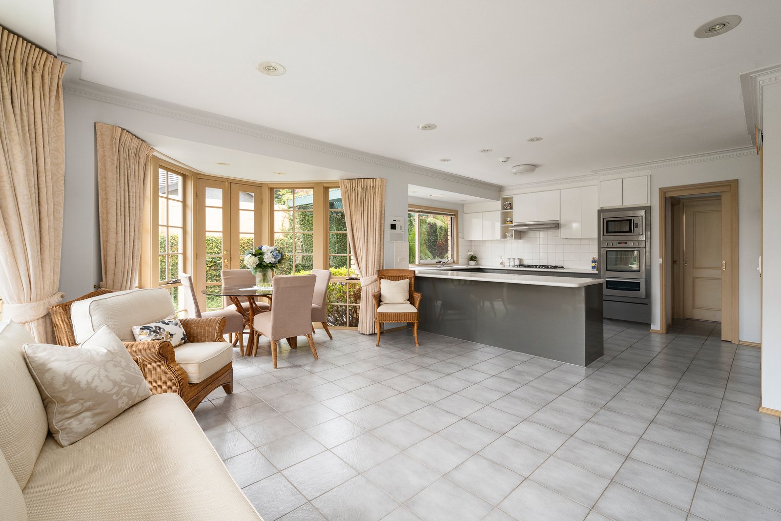 Real Estate and Property in 40 Head Street, Brighton, VIC