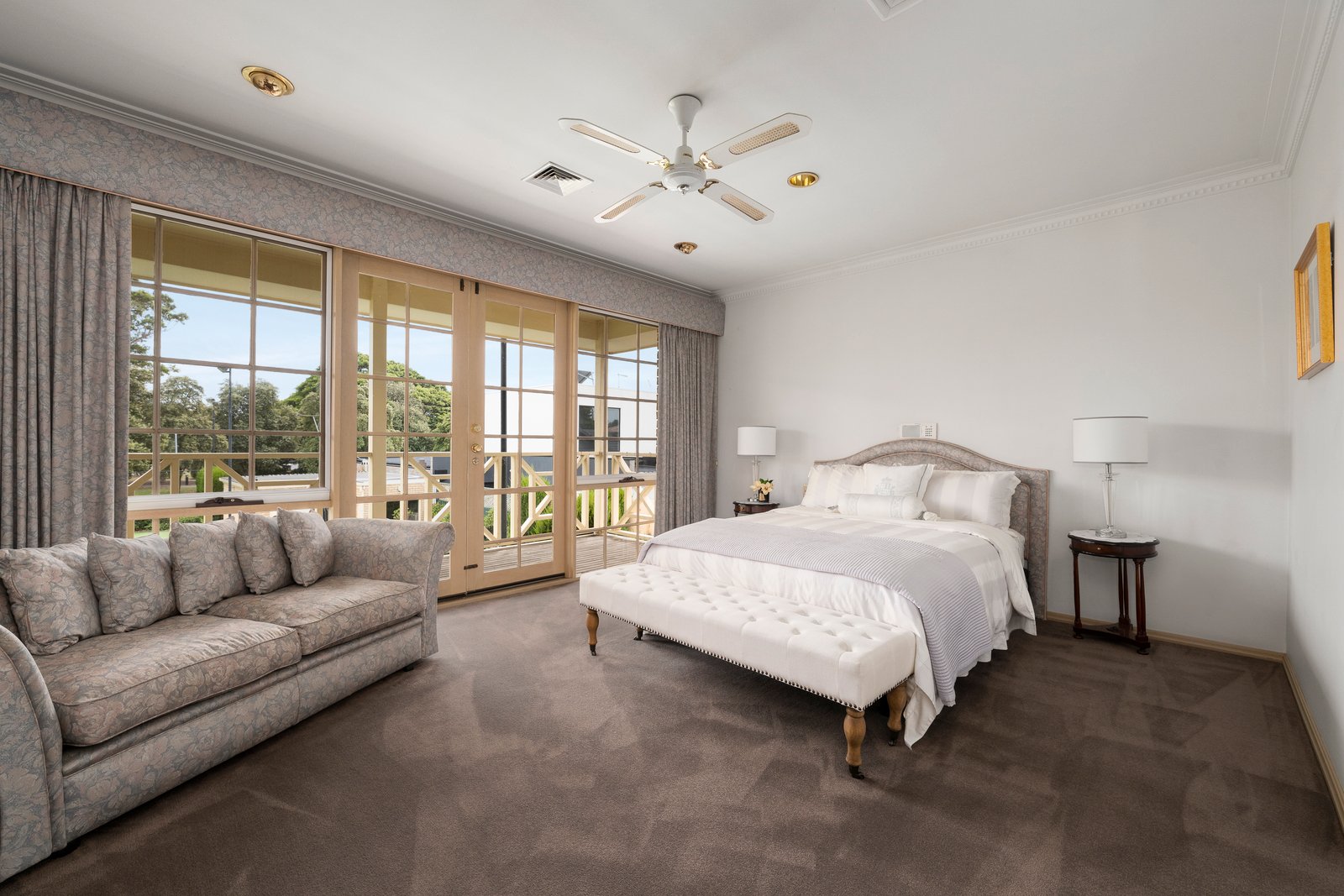 Real Estate and Property in 40 Head Street, Brighton, VIC