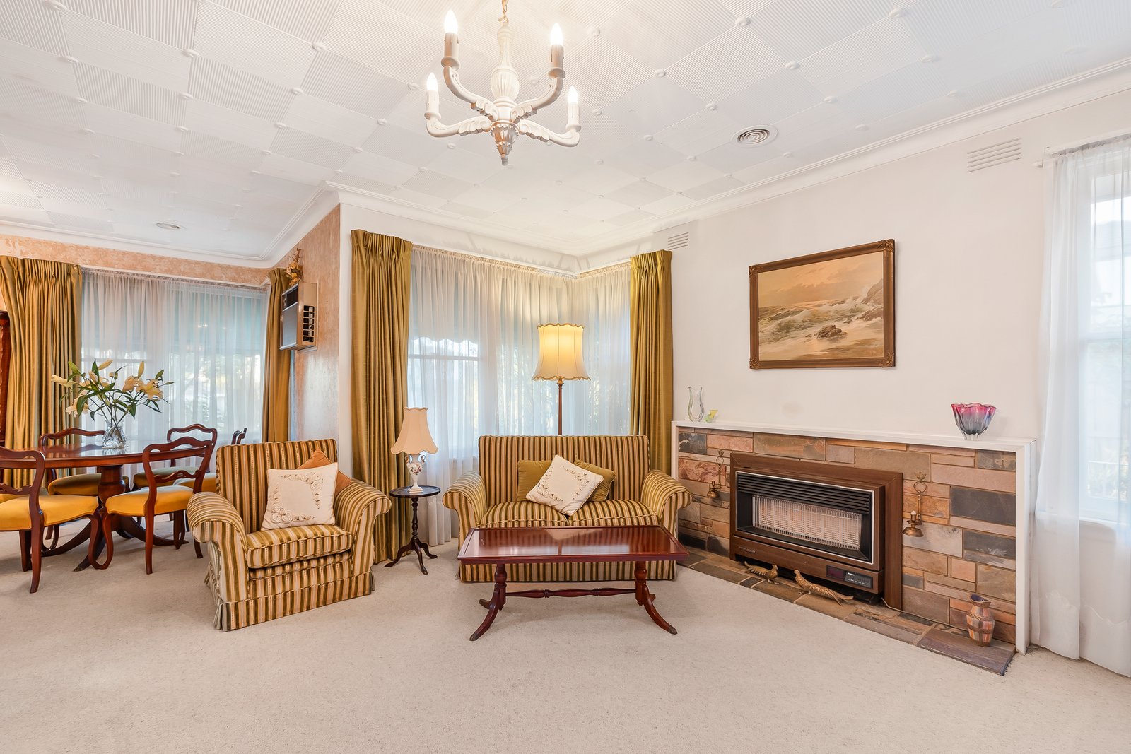 Gallery: 40 Hillview Avenue