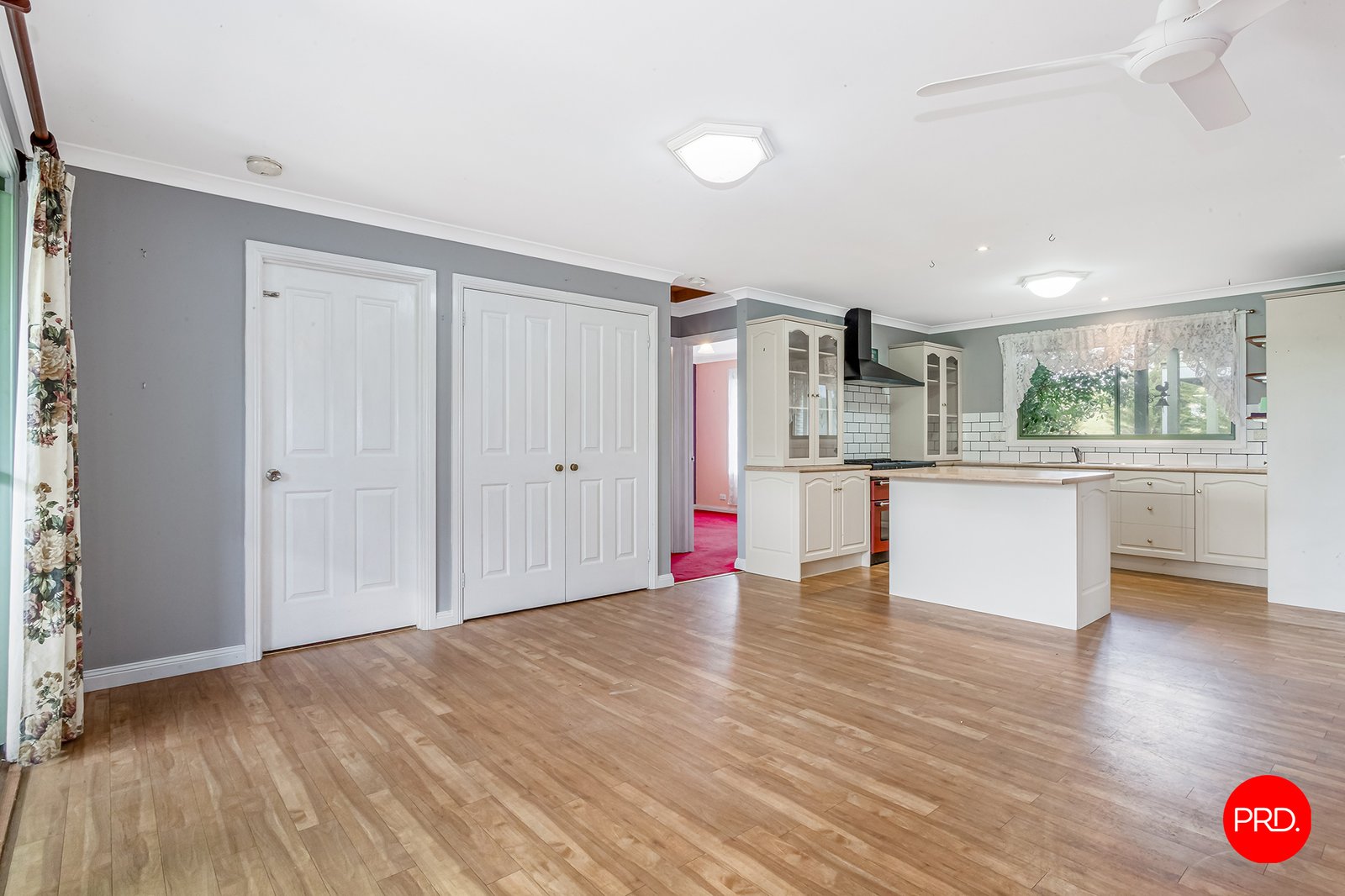 40 Honeysuckle Road LAURISTON 10