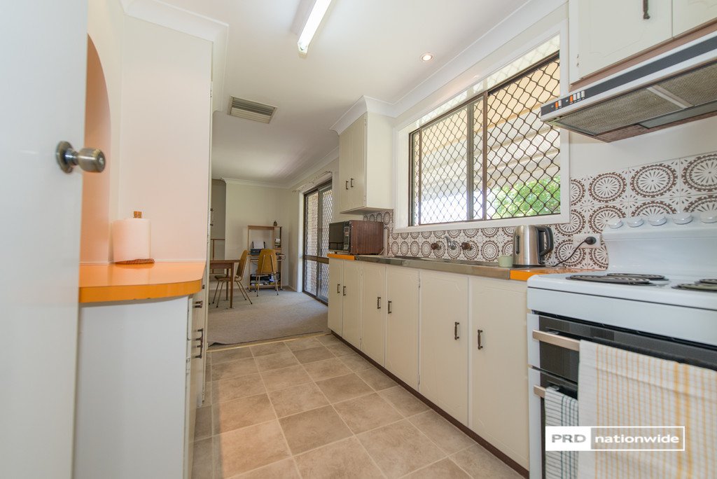 40 Jill Street TAMWORTH 10