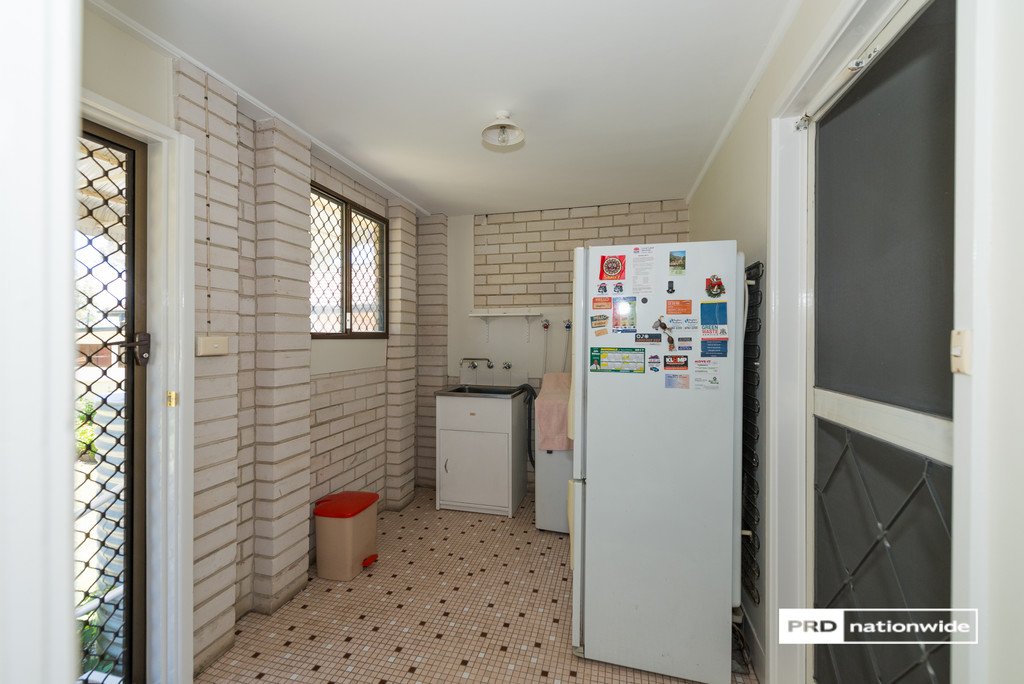 40 Jill Street TAMWORTH 11