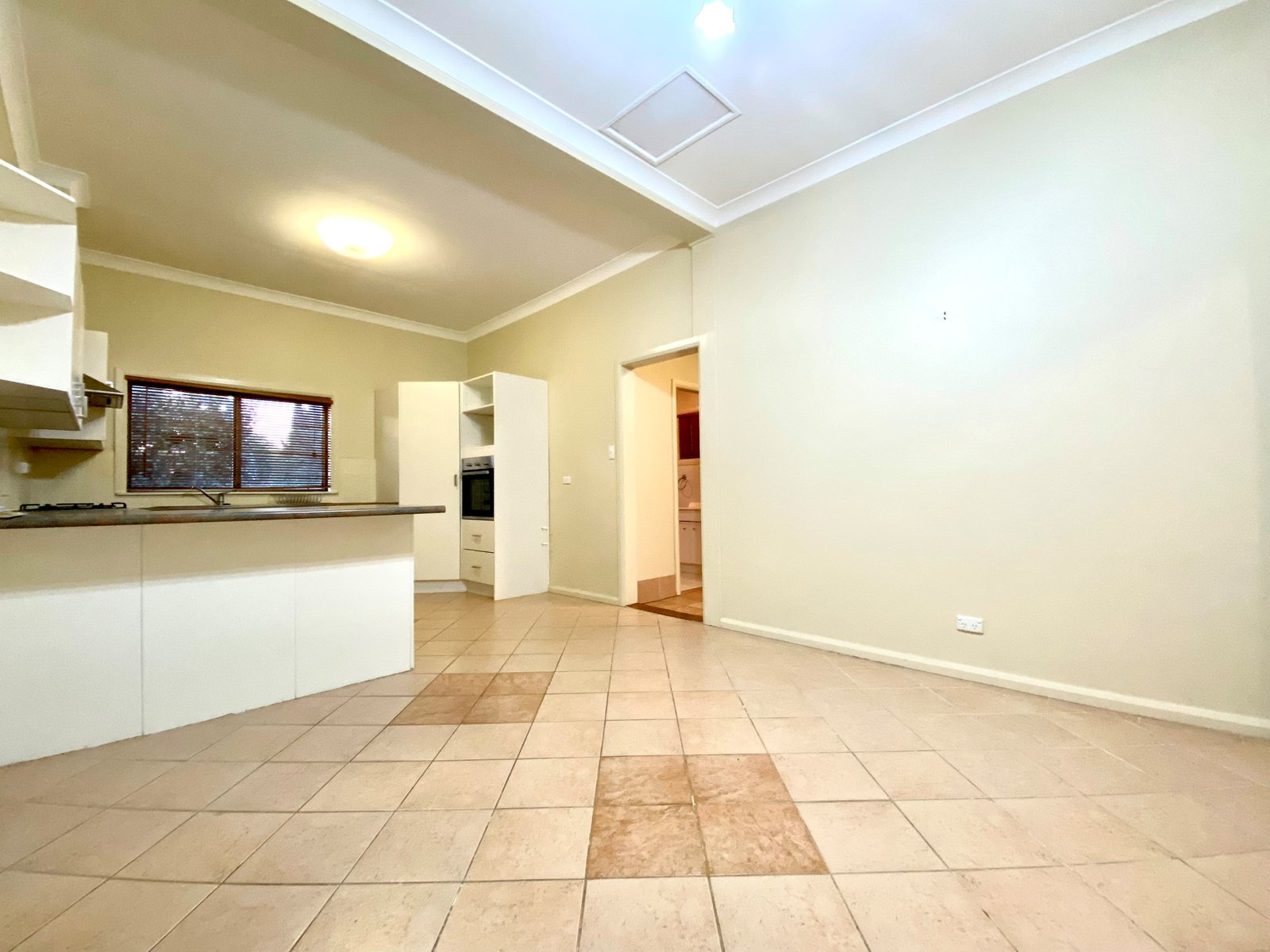 40 Kathleen Street TAMWORTH 2