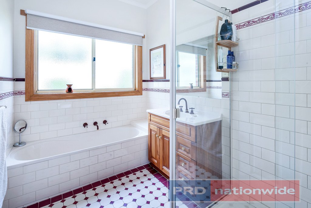 40 Kelly's Lane SULKY 10