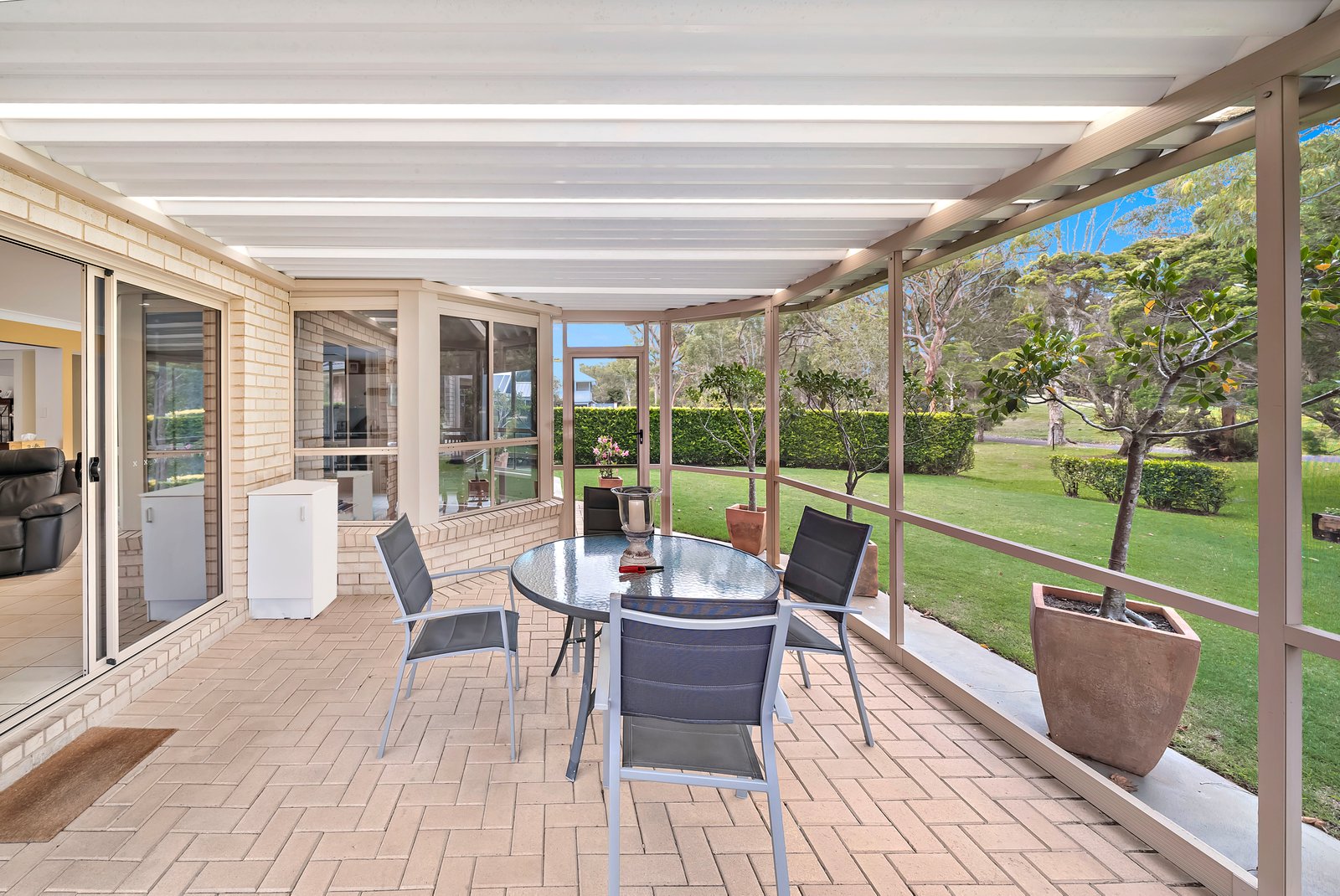 40 Kestrel Avenue SALAMANDER BAY 5