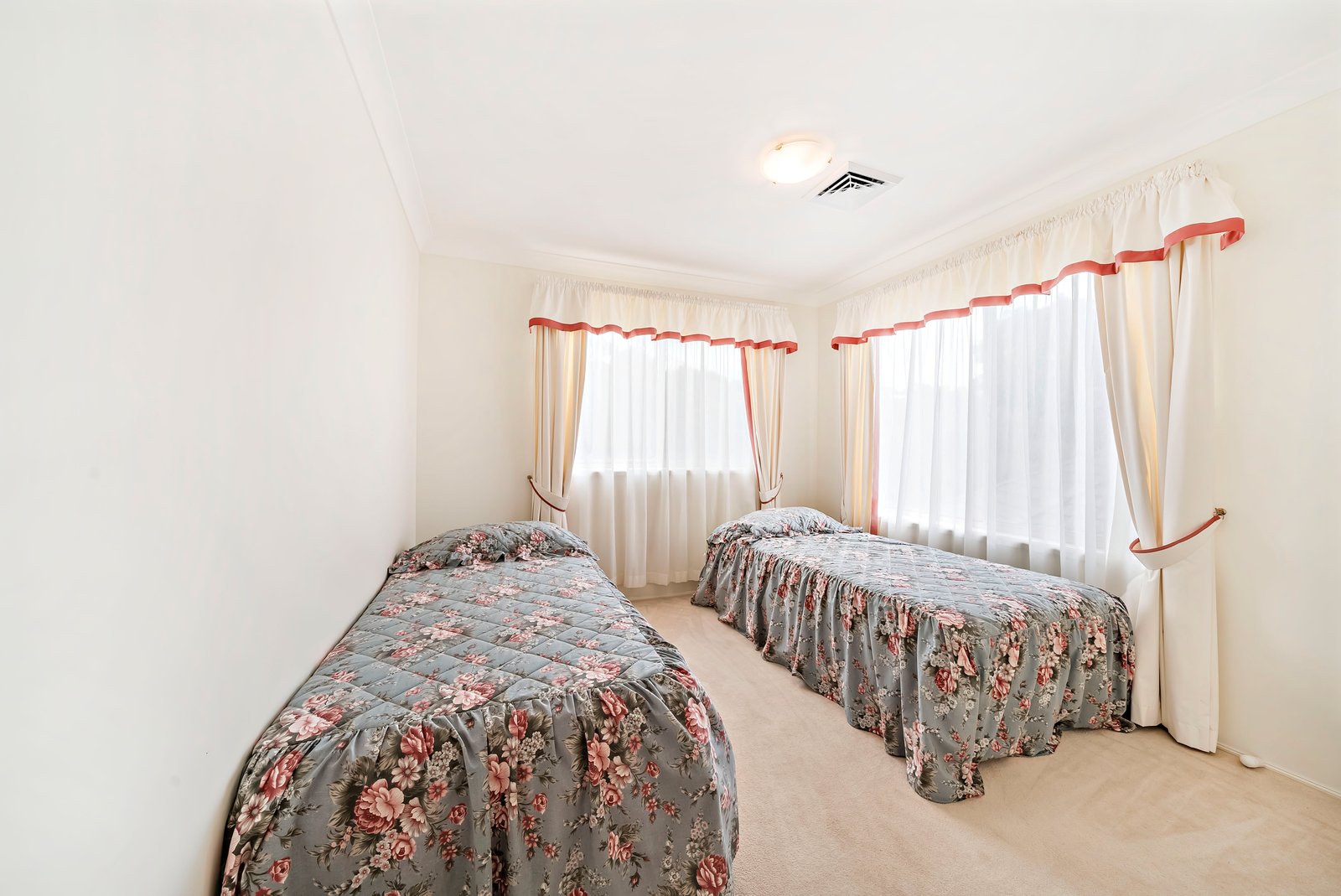 40 Kestrel Avenue SALAMANDER BAY 15