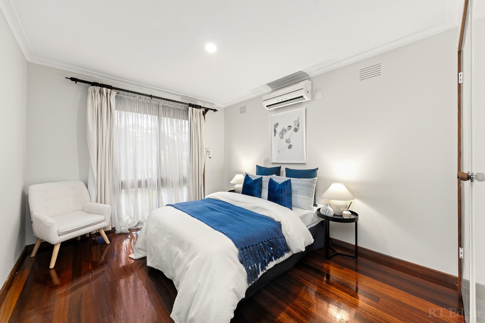 Real Estate and Property in 40 King Arthur Drive, Glen Waverley, VIC