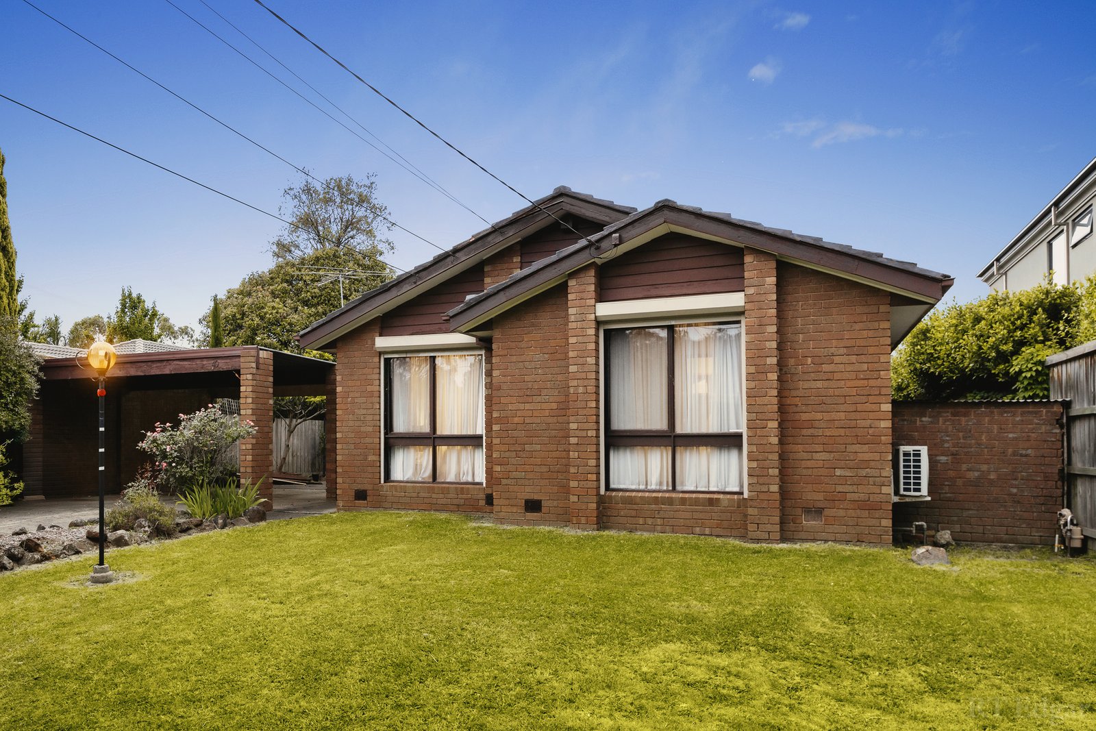 Real Estate and Property in 40 King Arthur Drive, Glen Waverley, VIC