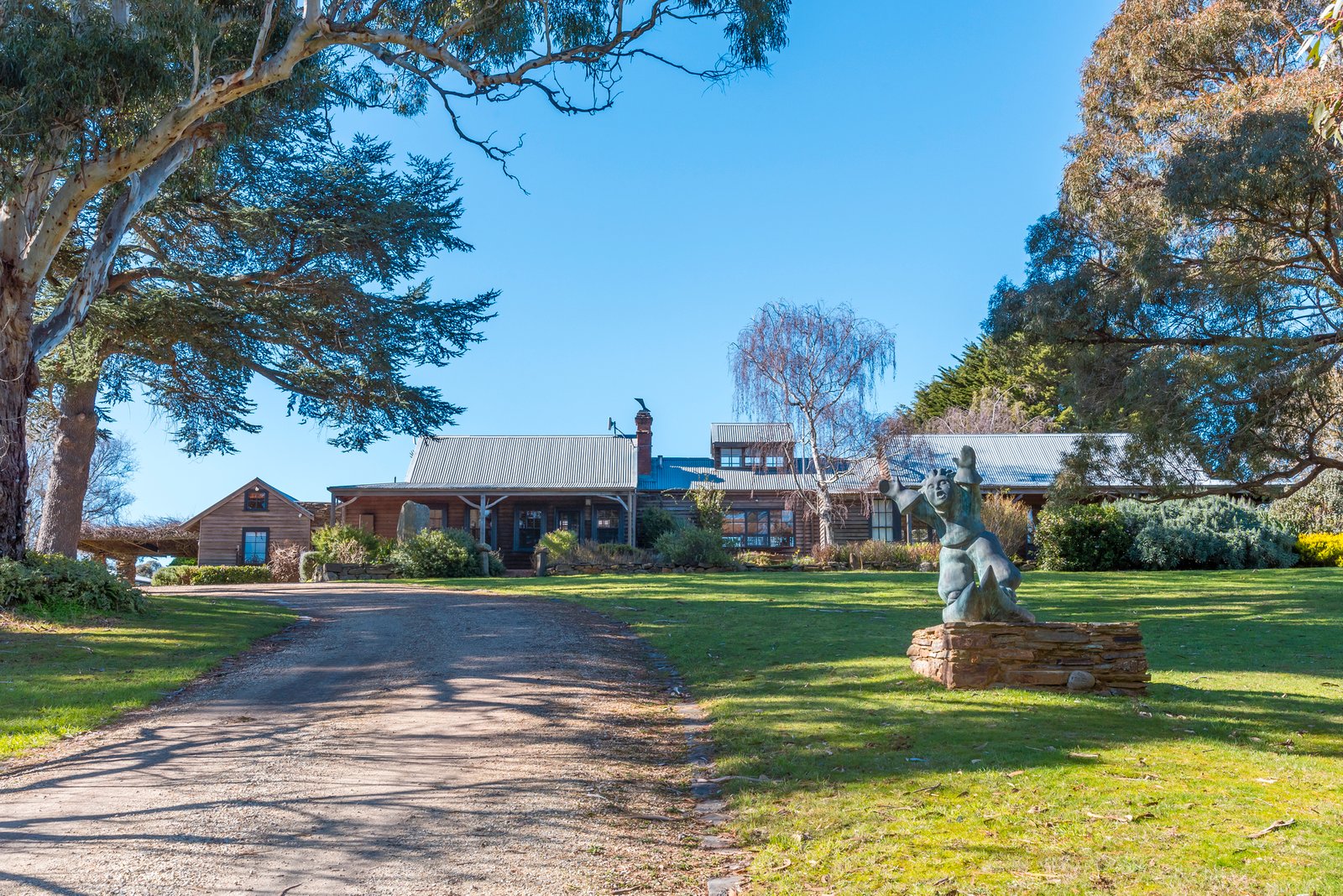 Real Estate and Property in 40 Koala Drive, Newham, VIC