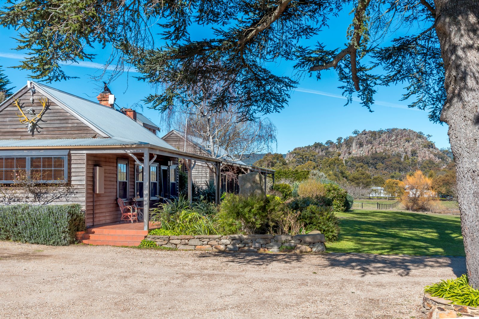 Real Estate and Property in 40 Koala Drive, Newham, VIC