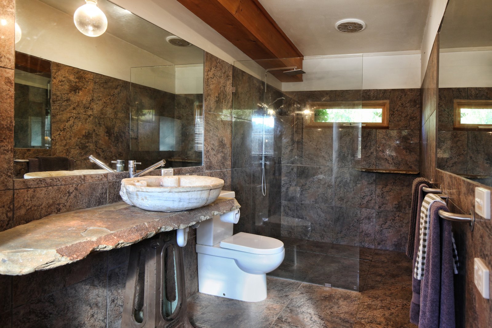 Real Estate and Property in 40 Koala Drive, Newham, VIC