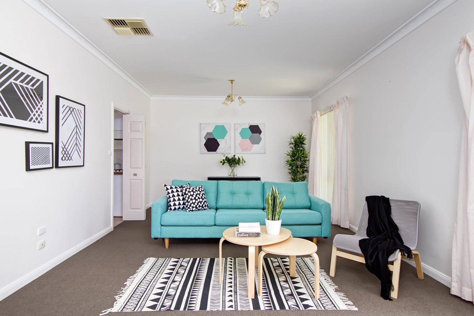 40 Lamilla Street GLENFIELD PARK 2