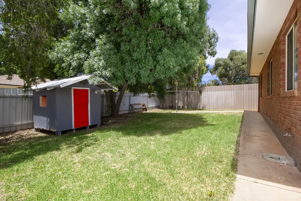 40 Lamilla Street GLENFIELD PARK 13