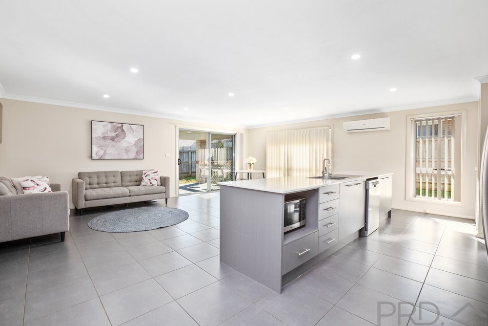 40 Lapwing Street ABERGLASSLYN 8