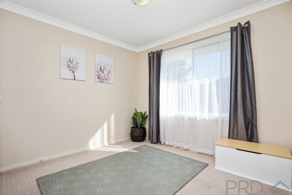 40 Lapwing Street ABERGLASSLYN 17