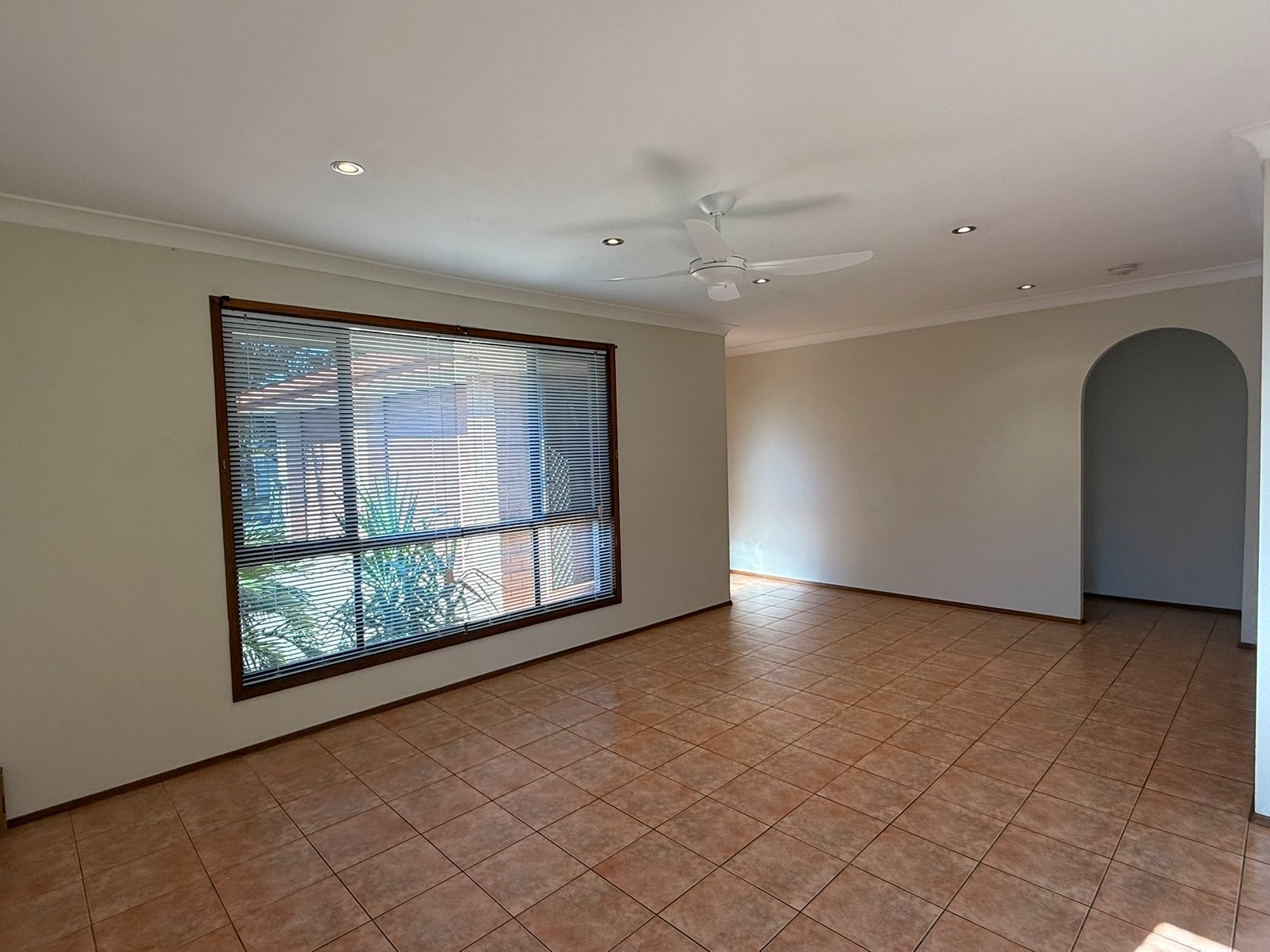 40 Lochinvar Court ASHMORE 7