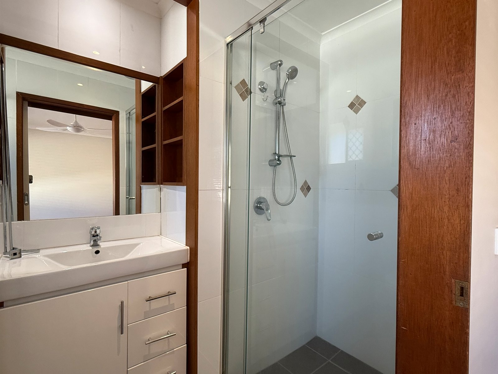 40 Lochinvar Court ASHMORE 11