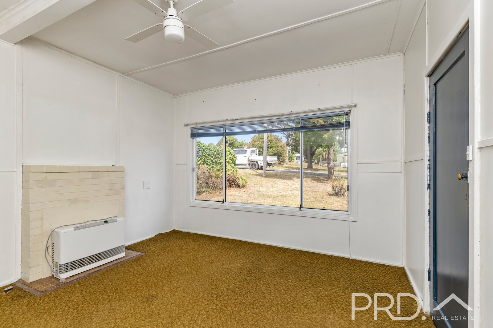 40 Lockhart Street ADELONG 3