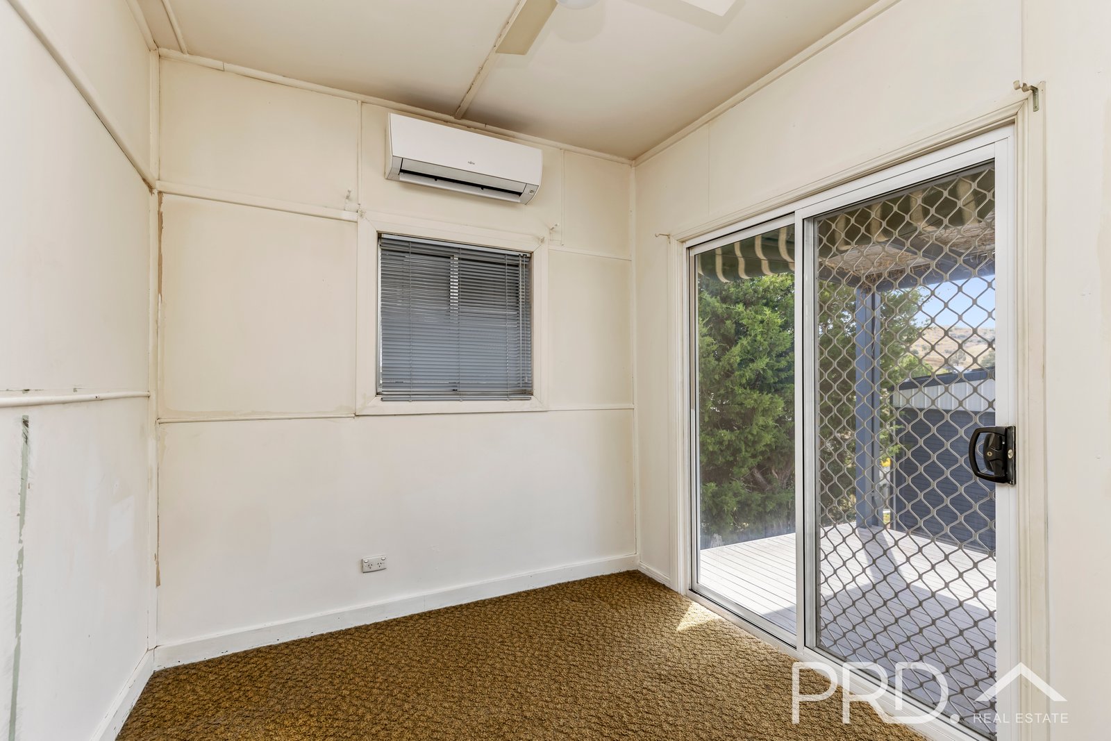40 Lockhart Street ADELONG 6