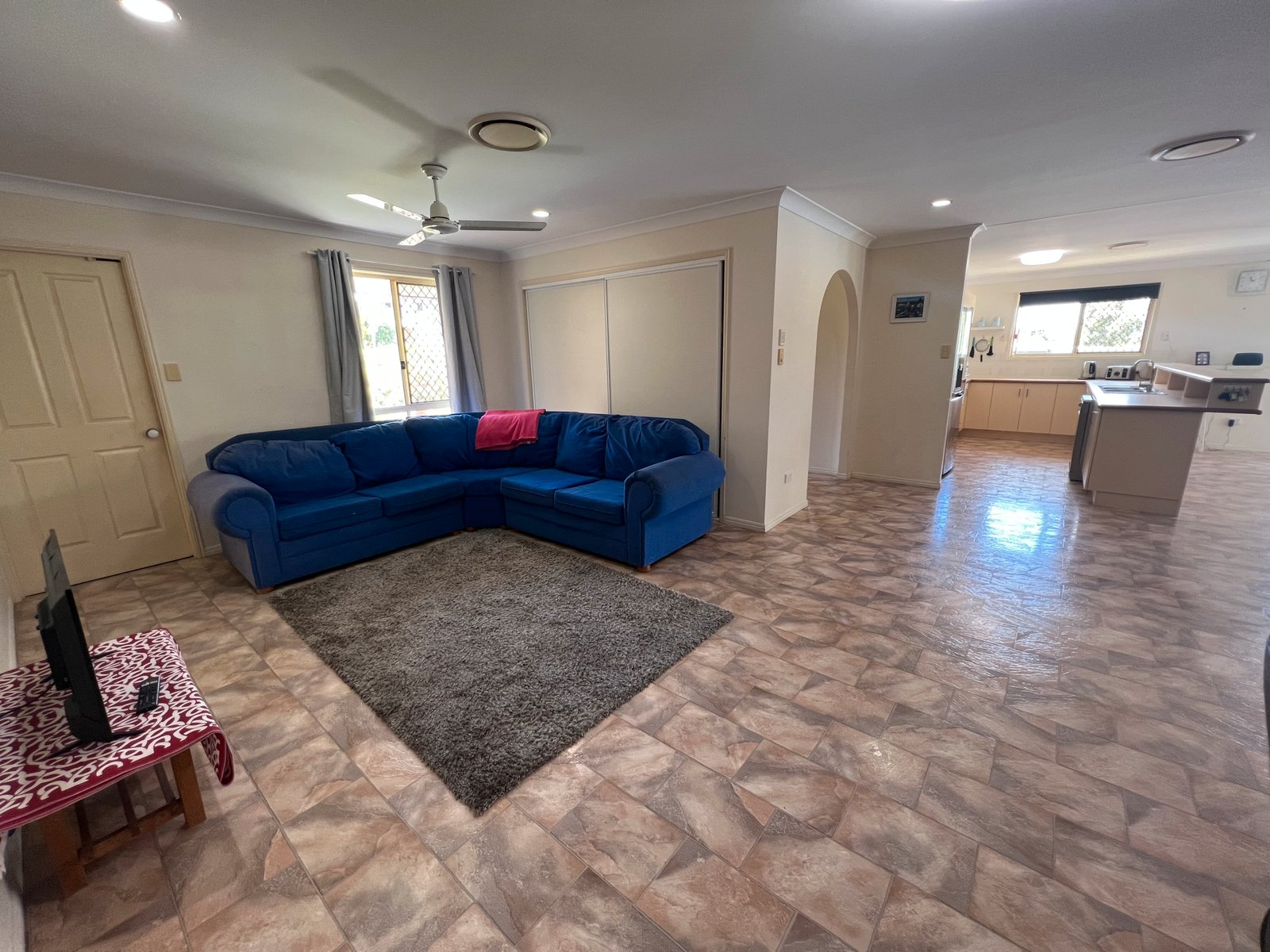 40 Lomandra Street BOYNE ISLAND 10