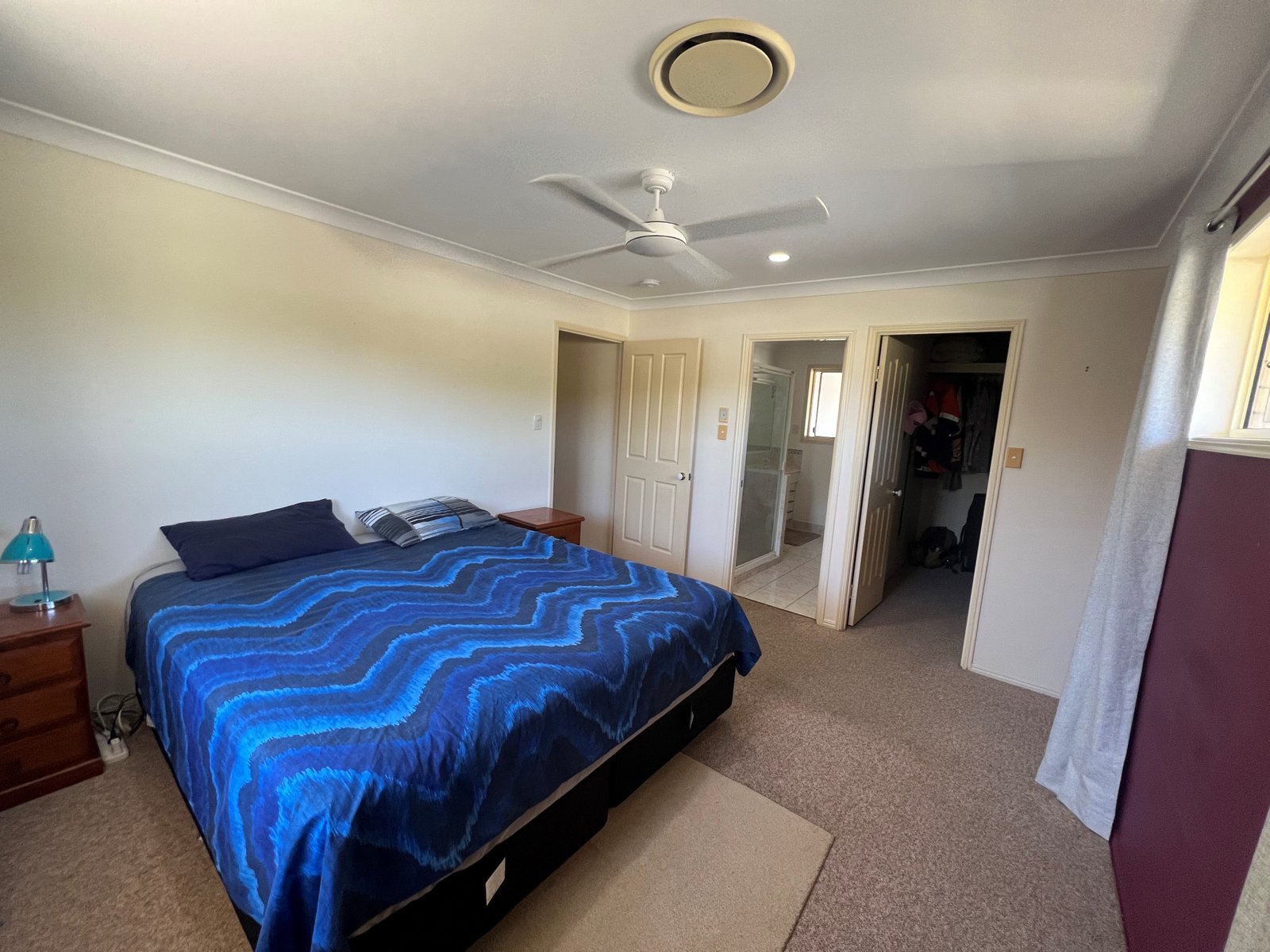 40 Lomandra Street BOYNE ISLAND 11