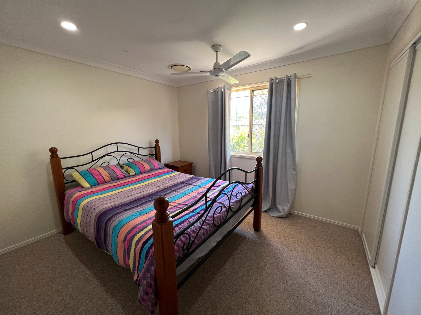 40 Lomandra Street BOYNE ISLAND 13