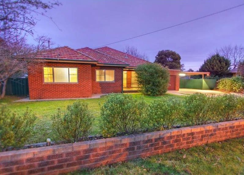 40 Manoora Crescent MOUNT AUSTIN 1