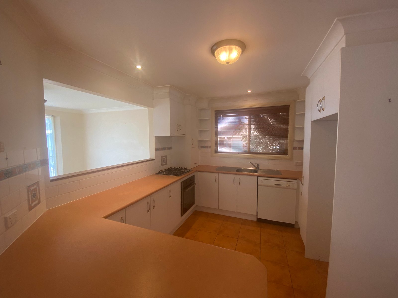 40 Milburn Road OXLEY VALE 3