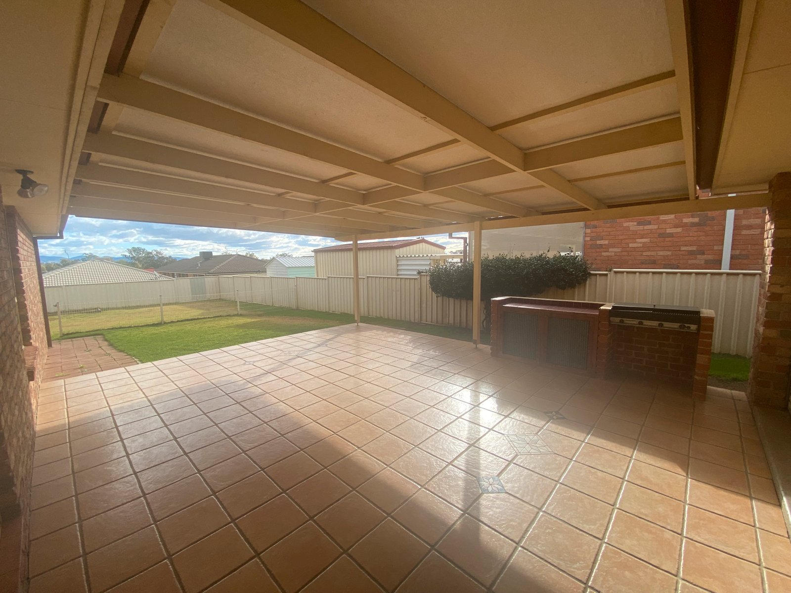 40 Milburn Road OXLEY VALE 8