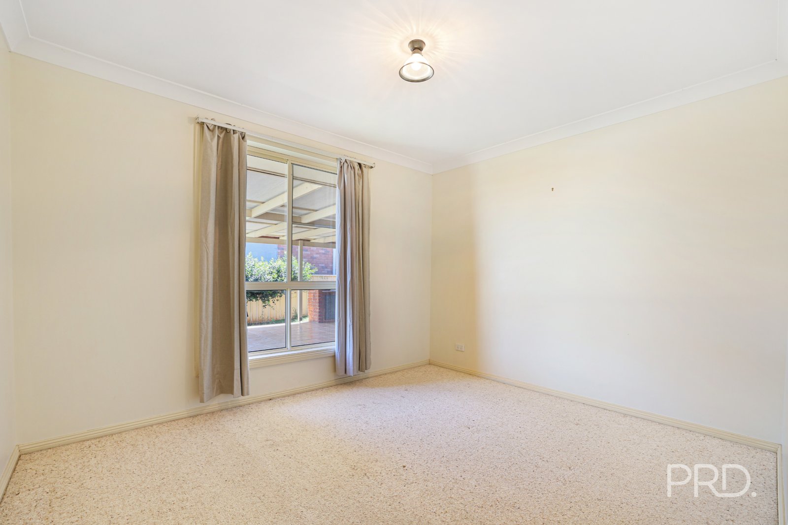 40 Milburn Road OXLEY VALE 6