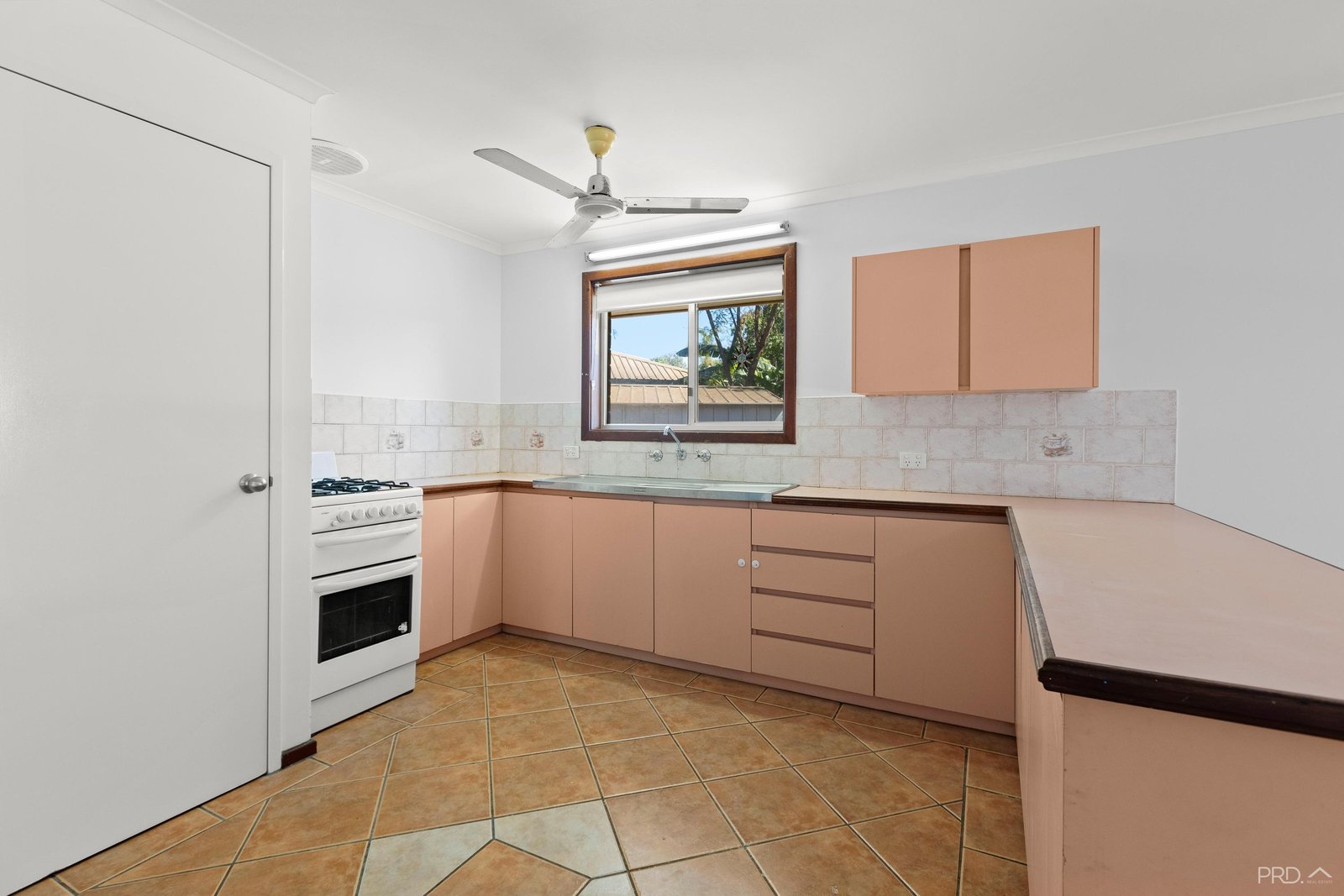 40 Miller Way BROOME 6