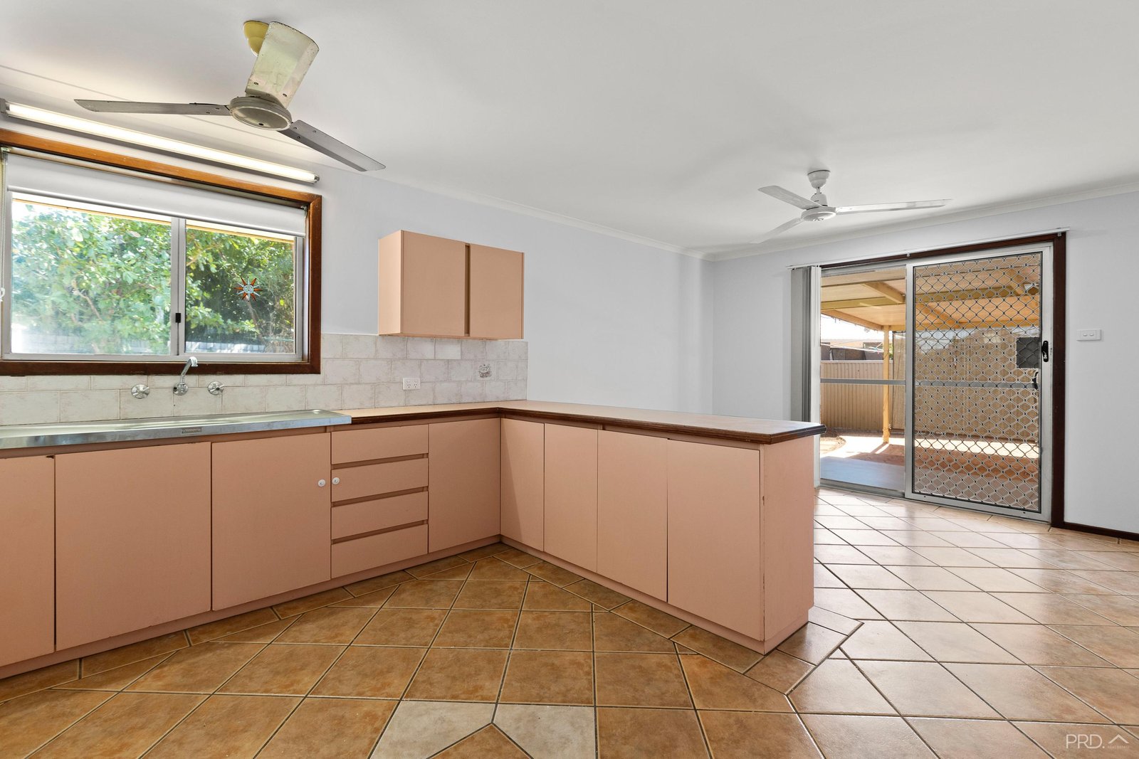 40 Miller Way BROOME 7