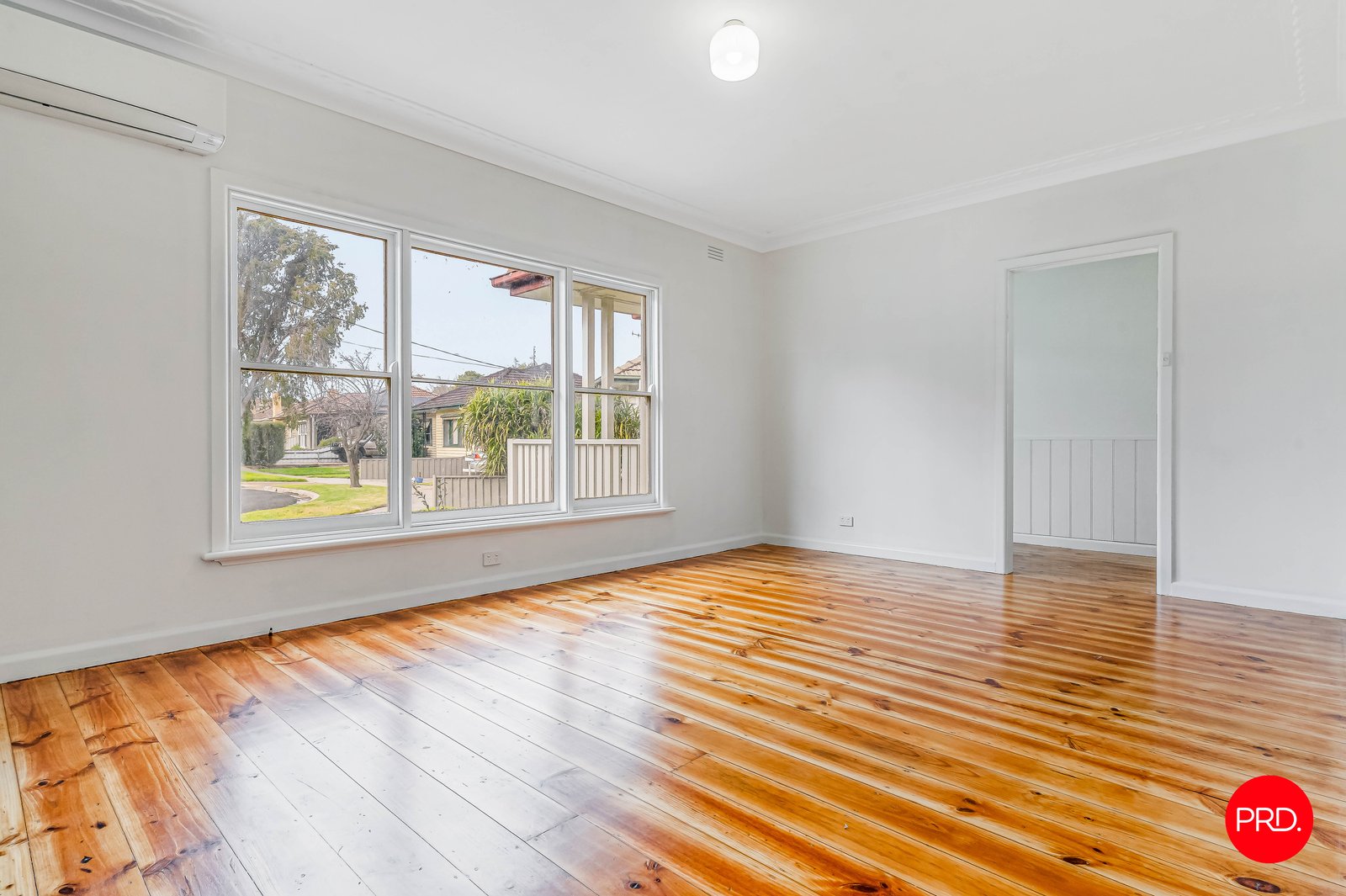 40 Montgomery Crescent WHITE HILLS 8
