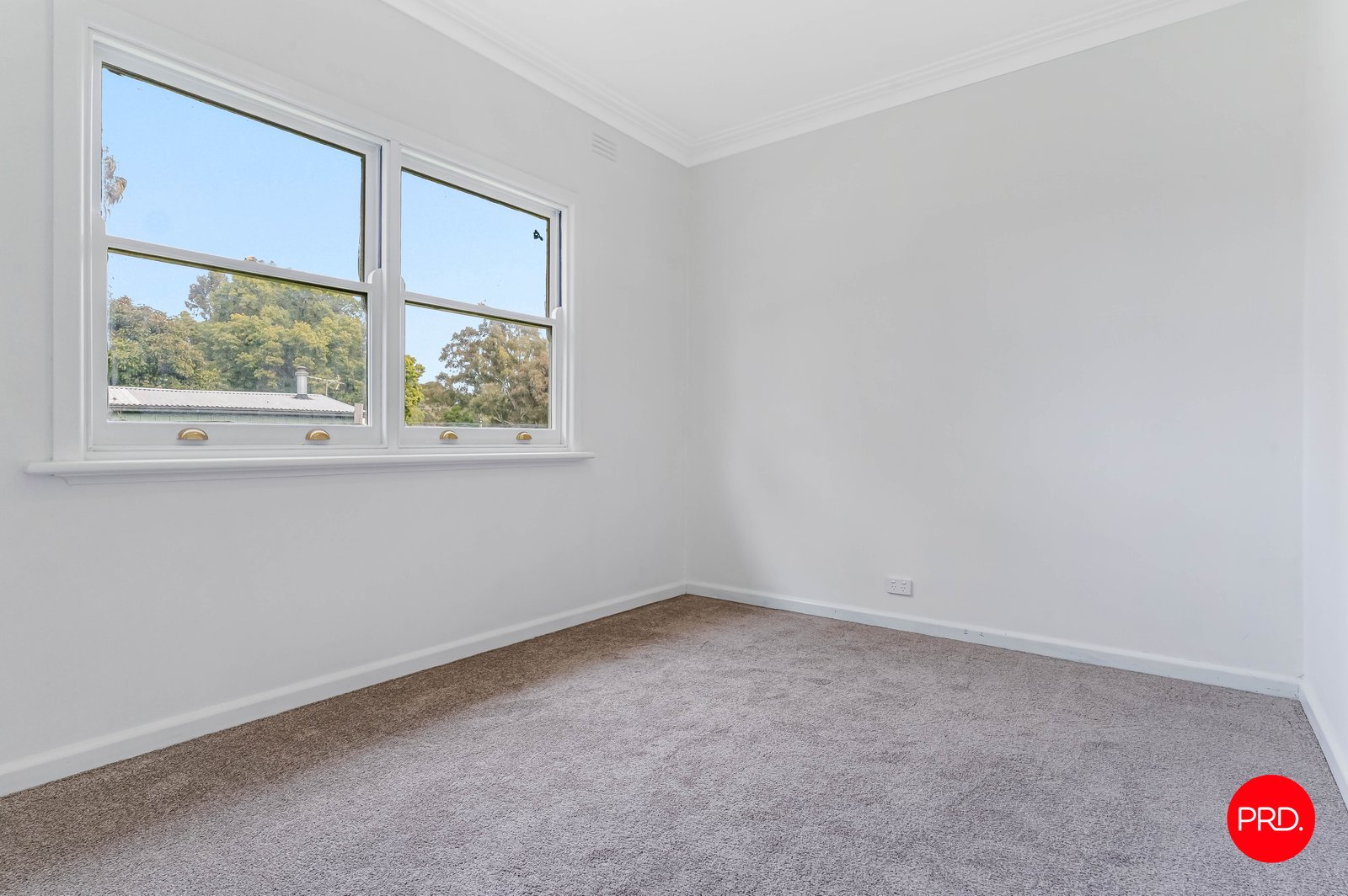 40 Montgomery Crescent WHITE HILLS 12