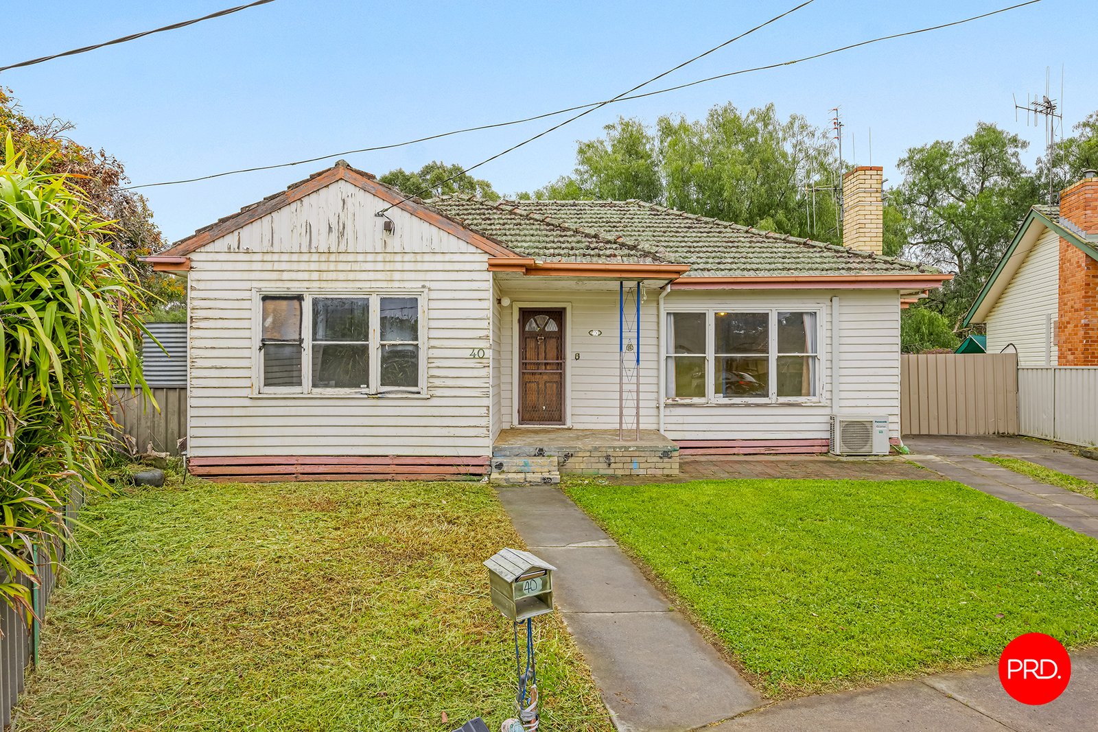 40 Montgomery Crescent WHITE HILLS 2