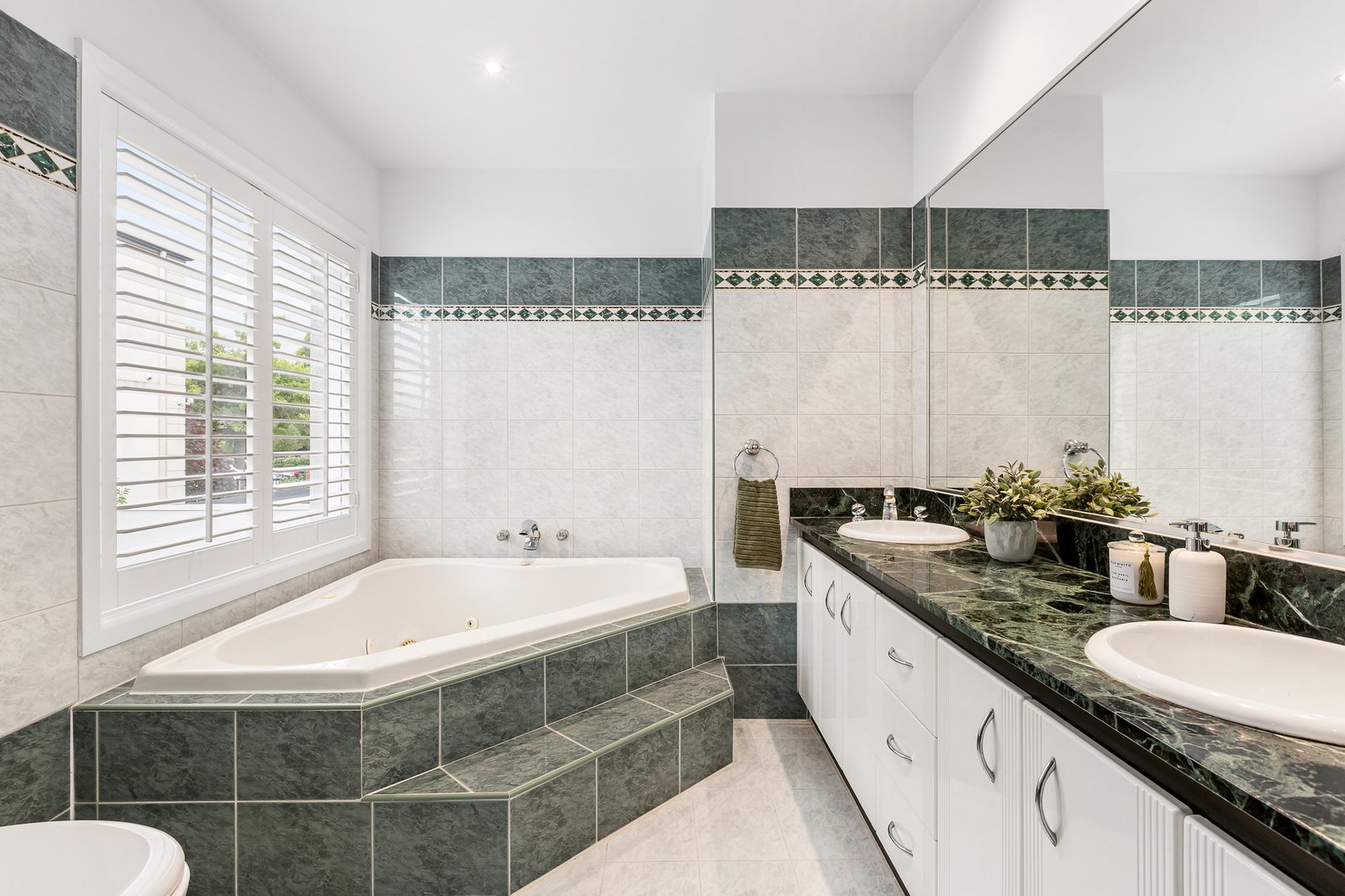 40 Nicholson Street, Balwyn North, 3104