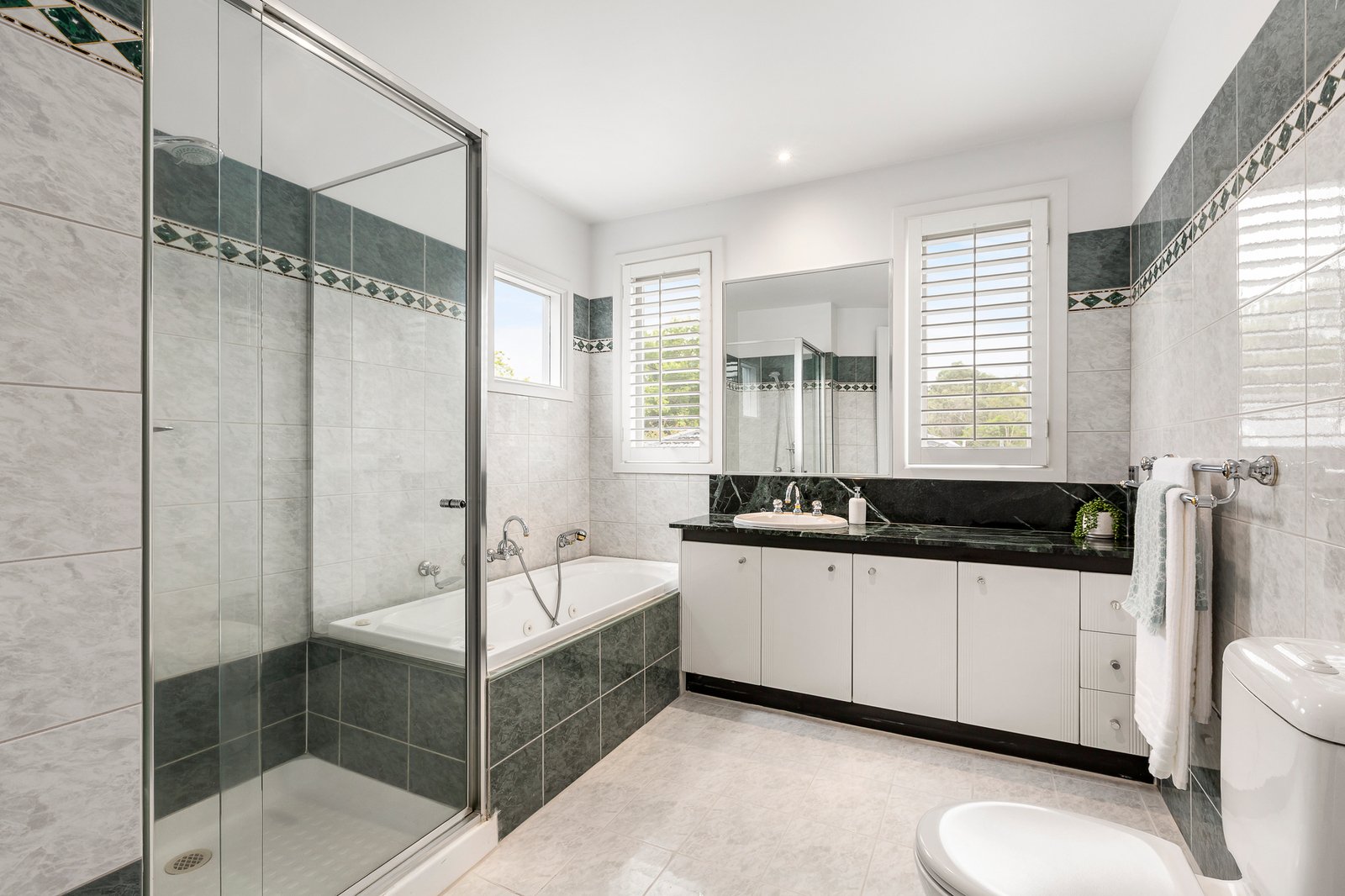 40 Nicholson Street, Balwyn North, 3104