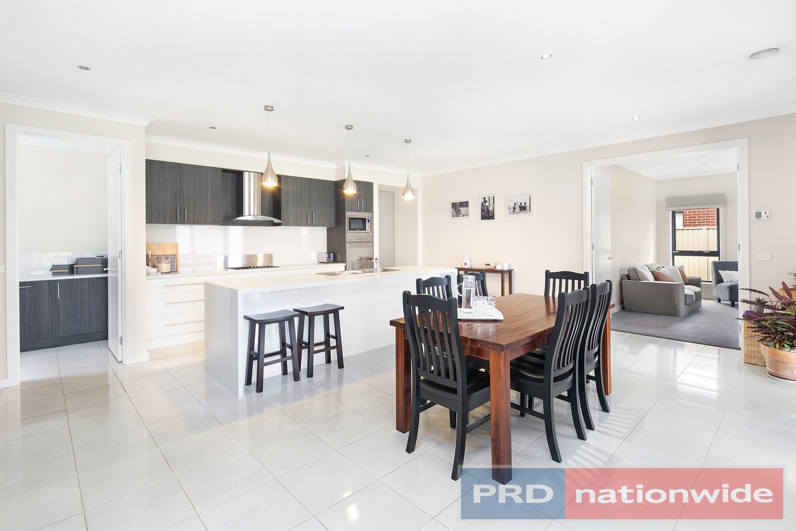 40 Normlyttle Parade MINERS REST 4