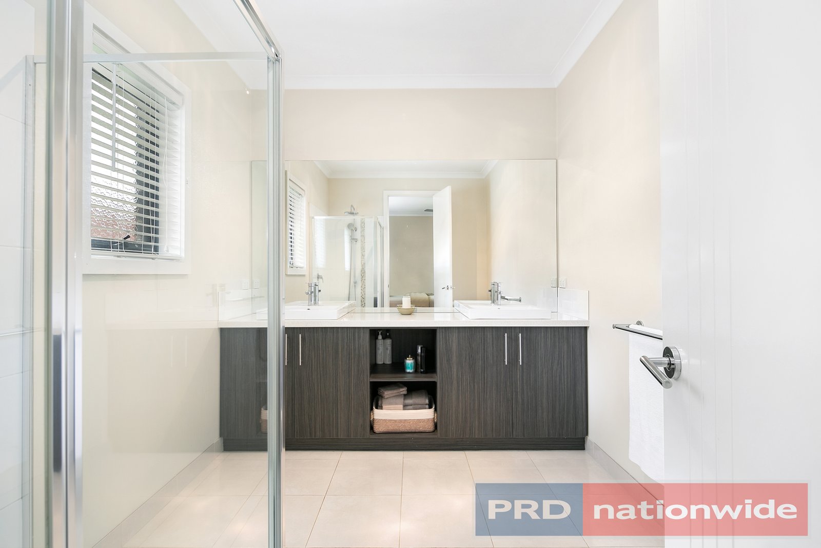 40 Normlyttle Parade MINERS REST 13