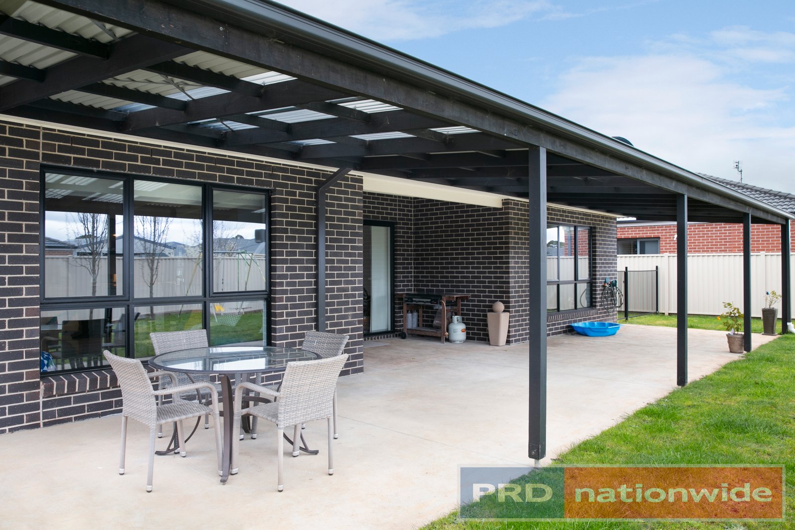 40 Normlyttle Parade MINERS REST 16