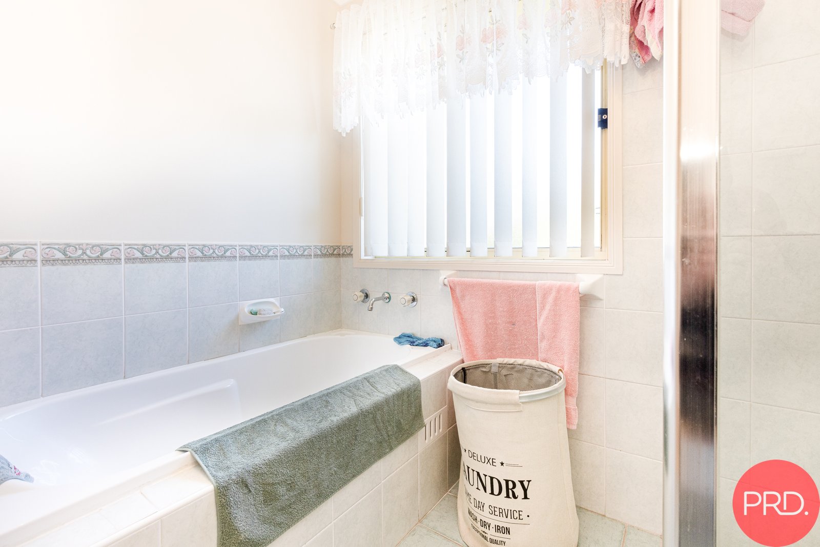 40 Pacific Crescent ASHTONFIELD 18