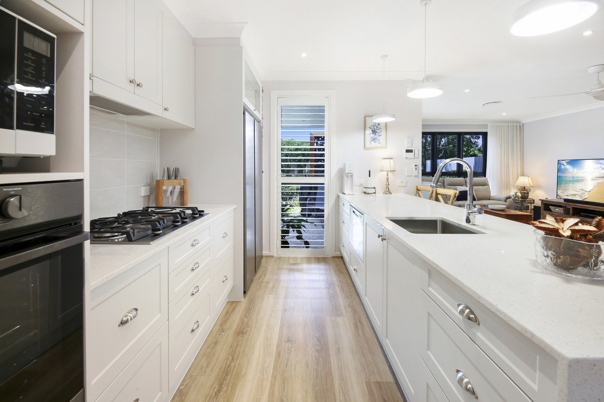 40 Peninsula Drive Robina 2