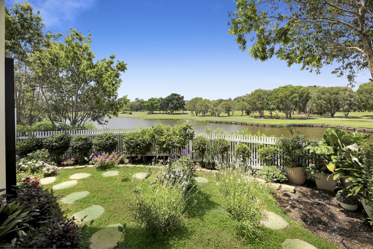 40 Peninsula Drive Robina 18